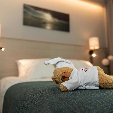 Park Alandia Hotel มารีฮามน์ ภายนอก รูปภาพ