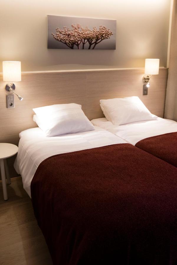 Park Alandia Hotel มารีฮามน์ ภายนอก รูปภาพ