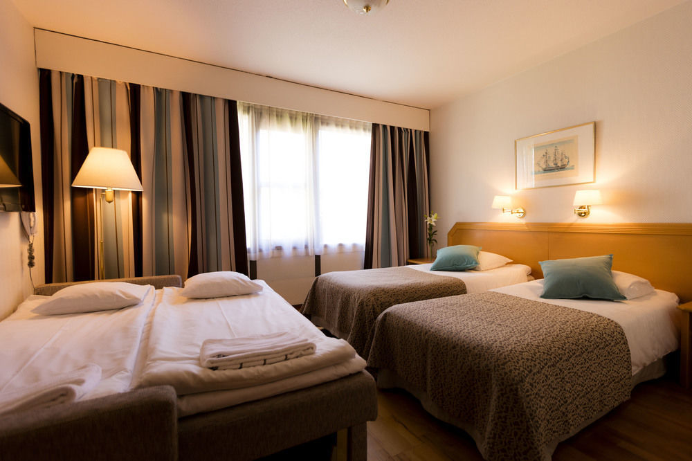 Park Alandia Hotel มารีฮามน์ ภายนอก รูปภาพ